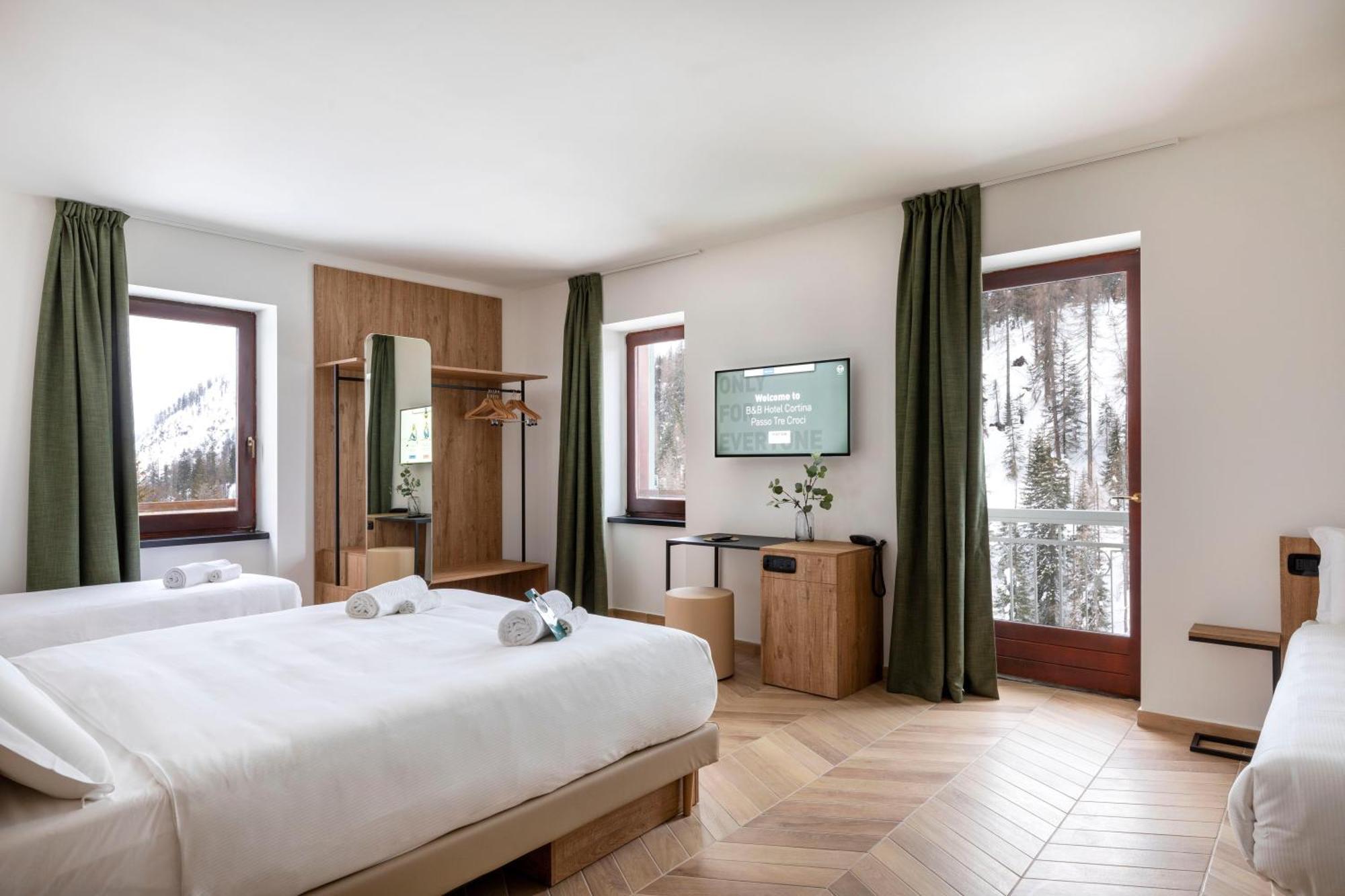 B&B Hotel Passo Tre Croci Cortina Cortina d'Ampezzo Exterior photo